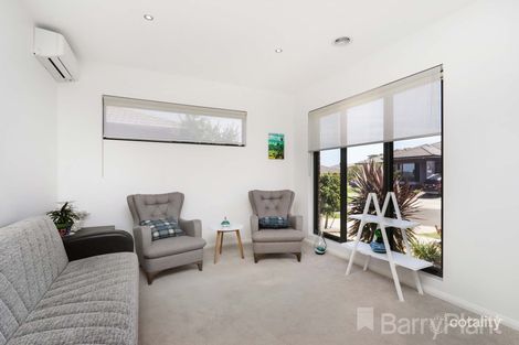 Property photo of 51 Perugia Avenue Greenvale VIC 3059