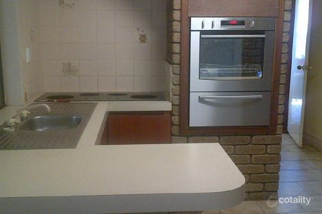 Property photo of 10 Banksia Place Yangebup WA 6164