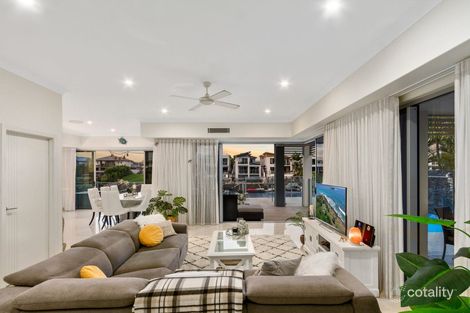Property photo of 25 Quayside Drive Helensvale QLD 4212