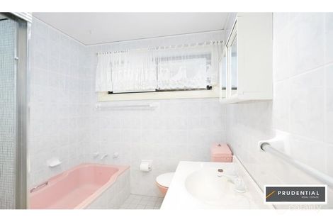 Property photo of 25 Weir Crescent Lurnea NSW 2170