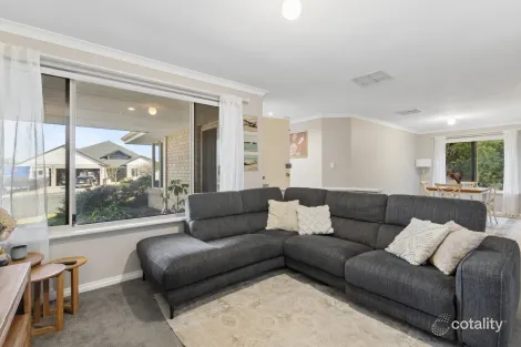 Property photo of 4 Middle Cove Kallaroo WA 6025