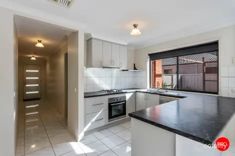 Property photo of 34 Elandra Drive Ascot VIC 3551