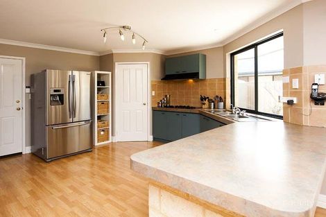 Property photo of 5 Avon Crescent Atwell WA 6164