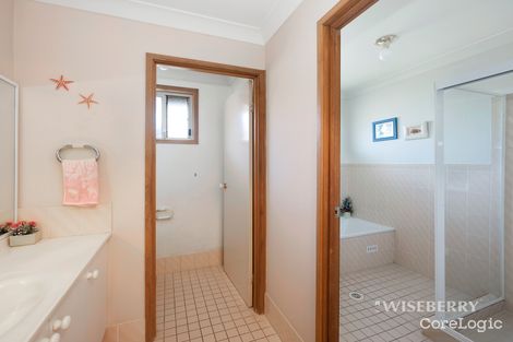 Property photo of 12 Crowe Street Lake Haven NSW 2263