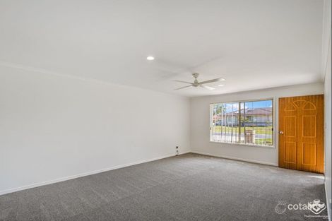 Property photo of 2 Topaz Circuit Urangan QLD 4655
