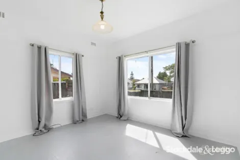 Property photo of 5 Vale Street Moe VIC 3825