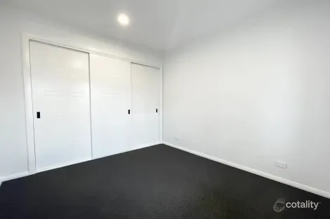 Property photo of 8 Halwes Avenue Menangle Park NSW 2563