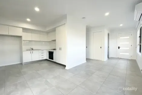 Property photo of 8 Halwes Avenue Menangle Park NSW 2563