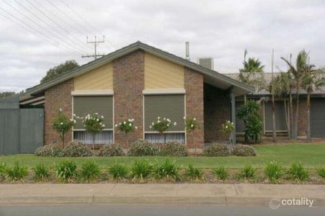 Property photo of 2 Nedland Crescent Port Noarlunga South SA 5167
