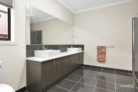 Property photo of 79 Oleary Way Maddingley VIC 3340