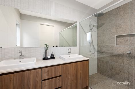 Property photo of 21 Sutton Crescent Carrum Downs VIC 3201