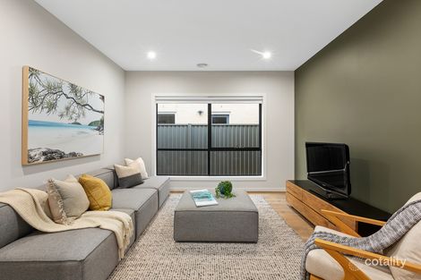 Property photo of 21 Sutton Crescent Carrum Downs VIC 3201
