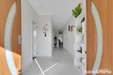 Property photo of 143 Hummingbird Boulevard Tarneit VIC 3029