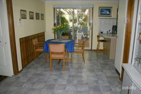 Property photo of 6 Jeanette Close Green Point NSW 2251