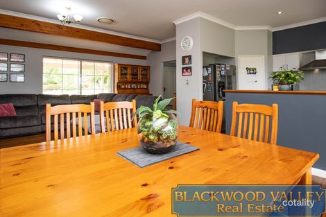 Property photo of 21 Robinia Way Kangaroo Gully WA 6255