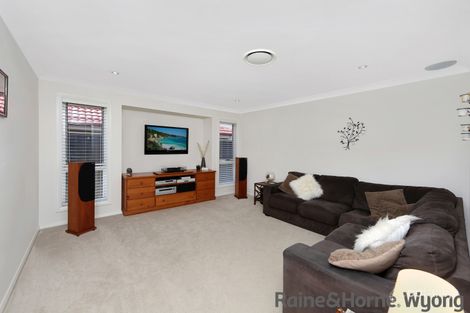 Property photo of 3 Fairlight Circuit Mardi NSW 2259