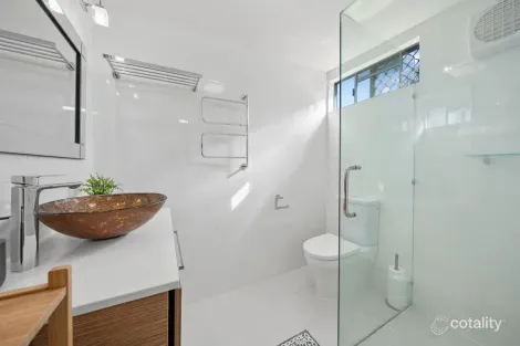 Property photo of 1 James Court Buderim QLD 4556