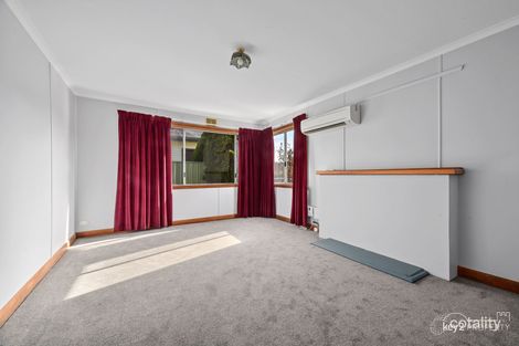 Property photo of 6 Sturt Crescent Mayfield TAS 7248