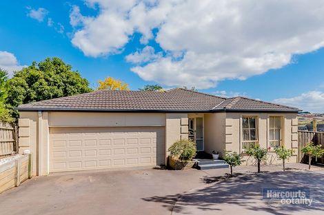 Property photo of 2 Outlook Drive Drouin VIC 3818