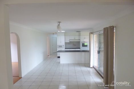 Property photo of 8 Heron Place Hinchinbrook NSW 2168