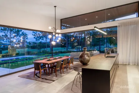 Property photo of 2230 Arnold Palmer Drive Hope Island QLD 4212