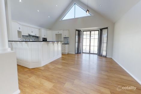 Property photo of 12 Carcoar Road Forest Reefs NSW 2798