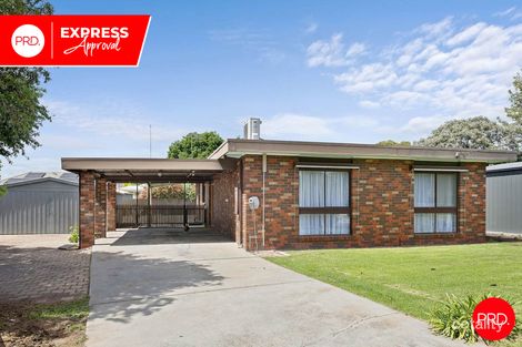 8 Frank Ct, California Gully, VIC 3556