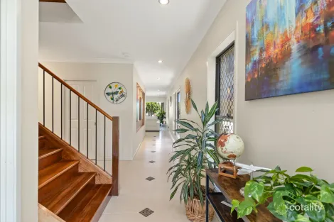 Property photo of 286 Troughton Road Coopers Plains QLD 4108