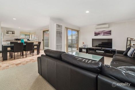 Property photo of 26 Fellowes Street Seaford VIC 3198