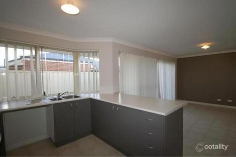 Property photo of 21/11 Hazlett Way Canning Vale WA 6155