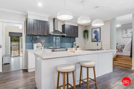 Property photo of 4 Ritchie Drive Kangaroo Flat VIC 3555