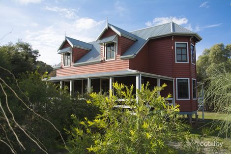 Property photo of 28 Echidna Close Wandering WA 6308