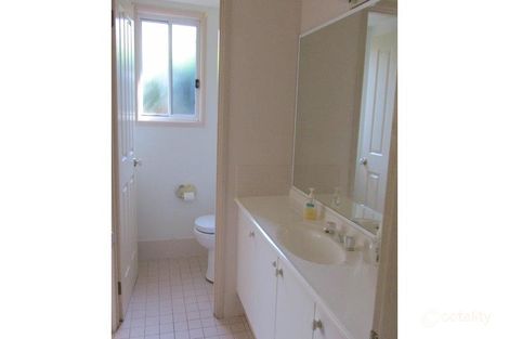 Property photo of 12 Oxley Place Point Clare NSW 2250