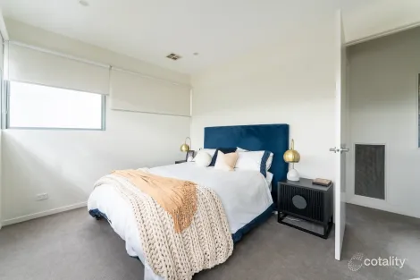 Property photo of 22 Seymour Avenue Carnegie VIC 3163
