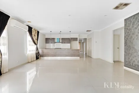 Property photo of 19 Baume Street Wollert VIC 3750