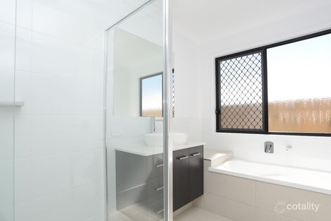 Property photo of 18 Cambridge Way Ripley QLD 4306