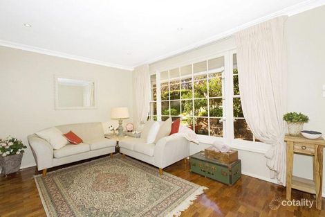 Property photo of 25 Lynbara Avenue St Ives NSW 2075