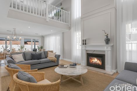 231 HONOUR AVE, CLYDE NORTH, VIC 3978