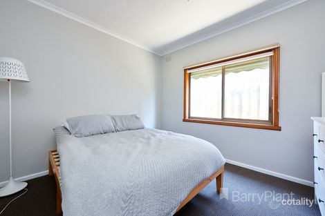 Property photo of 31 Charles Avenue Springvale VIC 3171