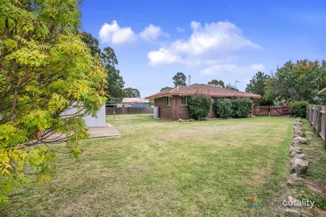 Property photo of 16 Sarah Place Armidale NSW 2350
