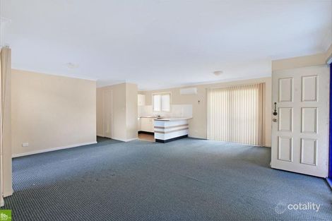 Property photo of 10 Stanthorpe Drive Kanahooka NSW 2530