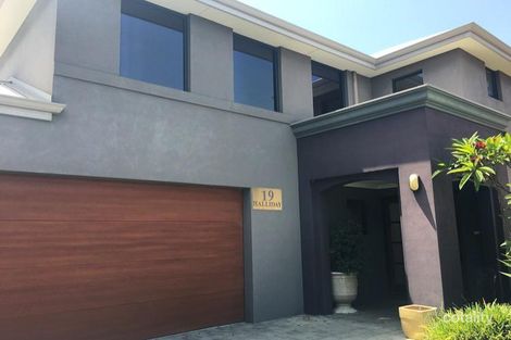 Property photo of 19 Halliday Grove Hillarys WA 6025