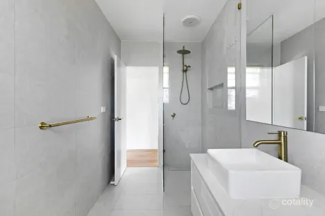 Property photo of 35 Rosedale Crescent Dallas VIC 3047