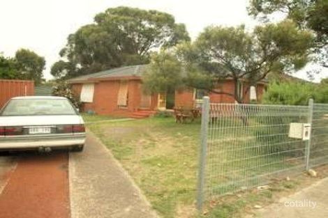 Property photo of 22 James Cook Drive Cranbourne VIC 3977