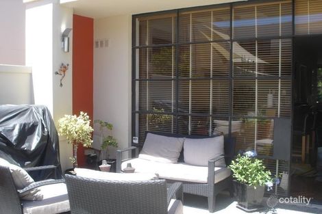 2/2 Brisbane Tce, Perth, WA 6000