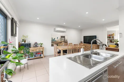 Property photo of 77 Lyndarum Drive Epping VIC 3076