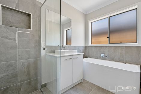 Property photo of 9 Mitiamo Street Eynesbury VIC 3338