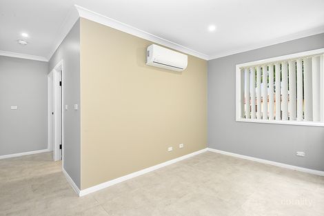 Property photo of 6 Lee Close Edensor Park NSW 2176