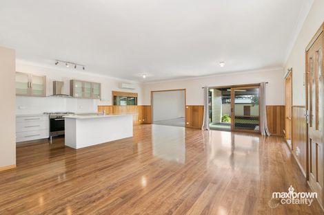 Property photo of 18 Linton Street Waterford Park VIC 3658