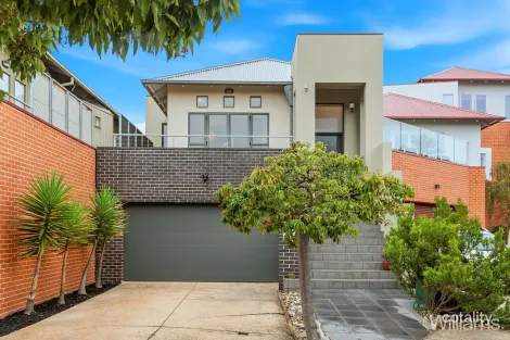 Property photo of 4 Williams Bay Grove Williamstown VIC 3016